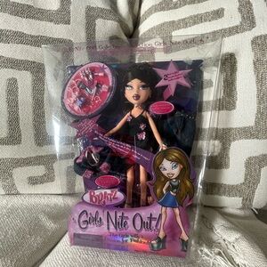 Bratz Girlz Nite Out Doll - Black and Pink